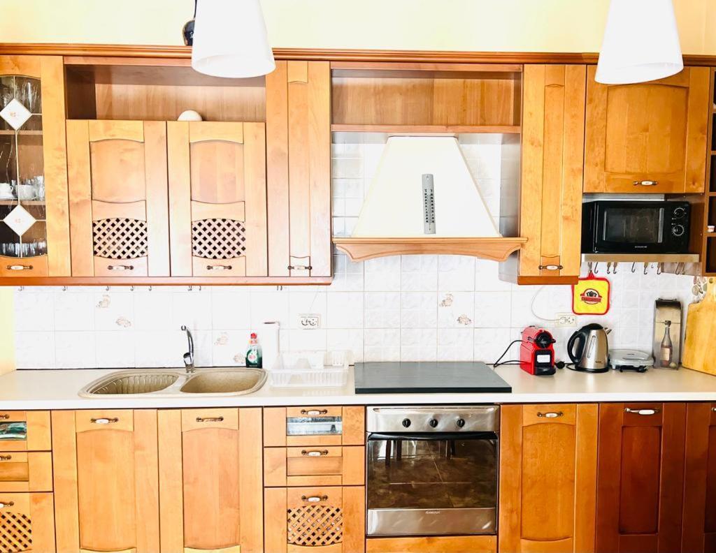 Neoclassical 2Bed In Kallimarmaro Αθήνα Εξωτερικό φωτογραφία