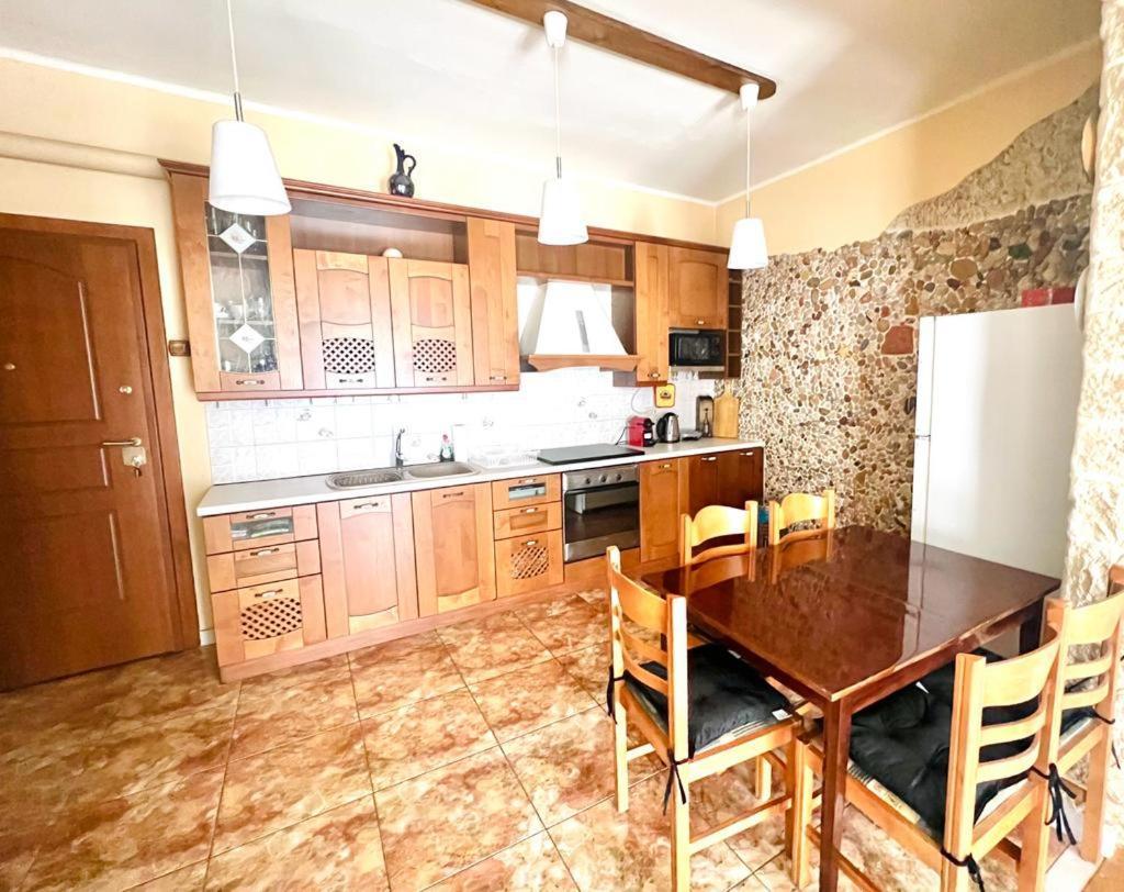 Neoclassical 2Bed In Kallimarmaro Αθήνα Εξωτερικό φωτογραφία